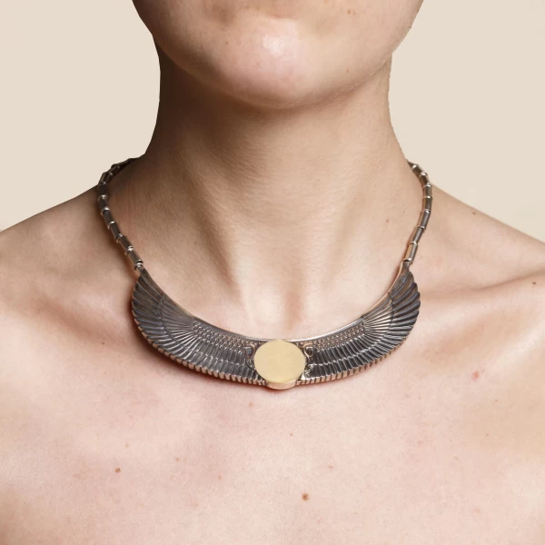 Collana Ali indossato