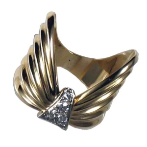 Anello Plissè