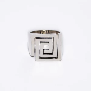 Anello Quadrato