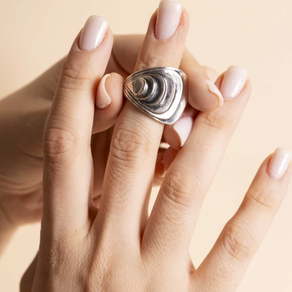 Anello Ostrica indossato