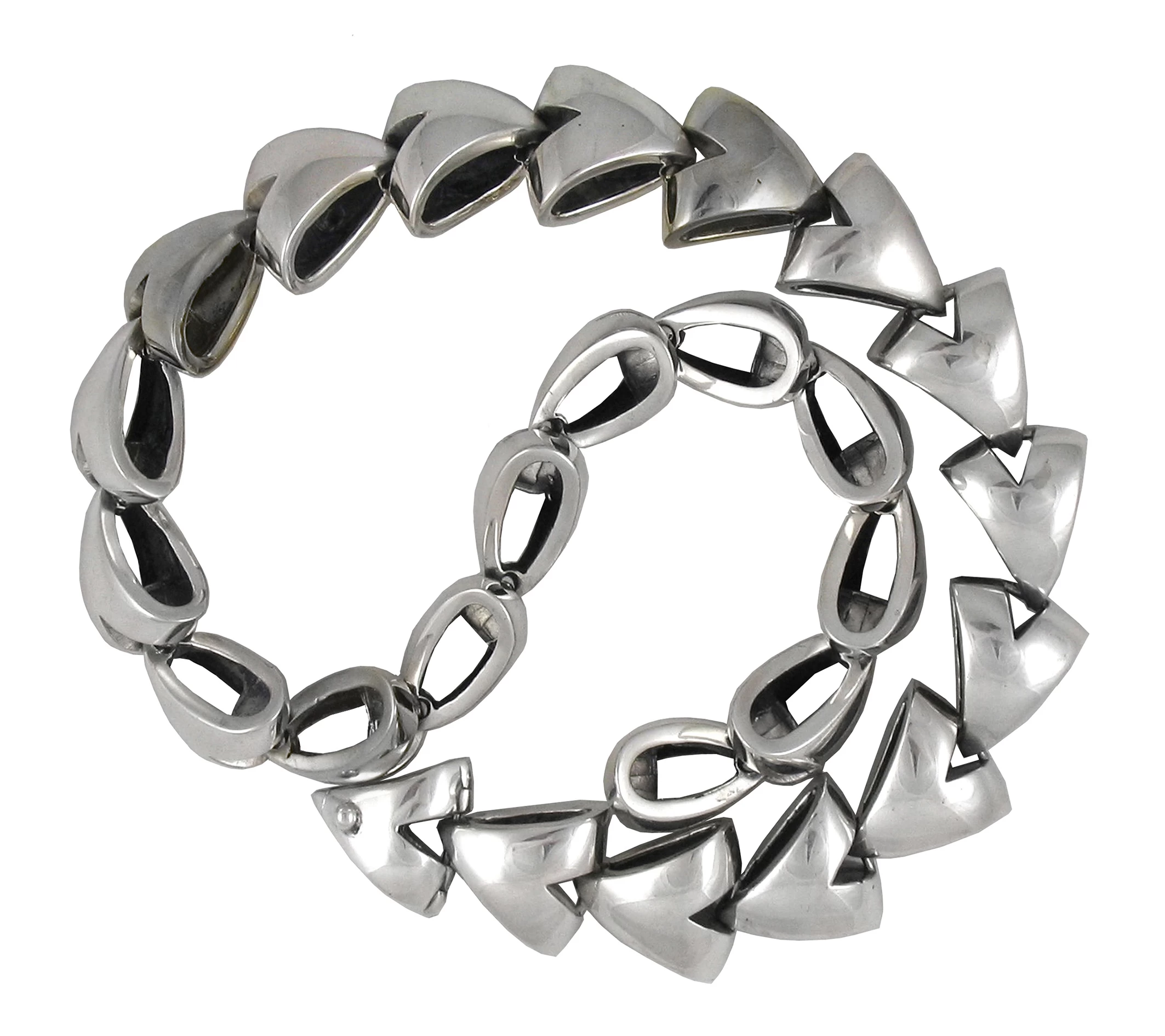 Collana a  'V'