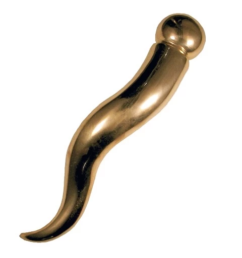 Corno di bronzo indossato