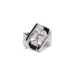 Anello in Oro Bianco e Hydenite