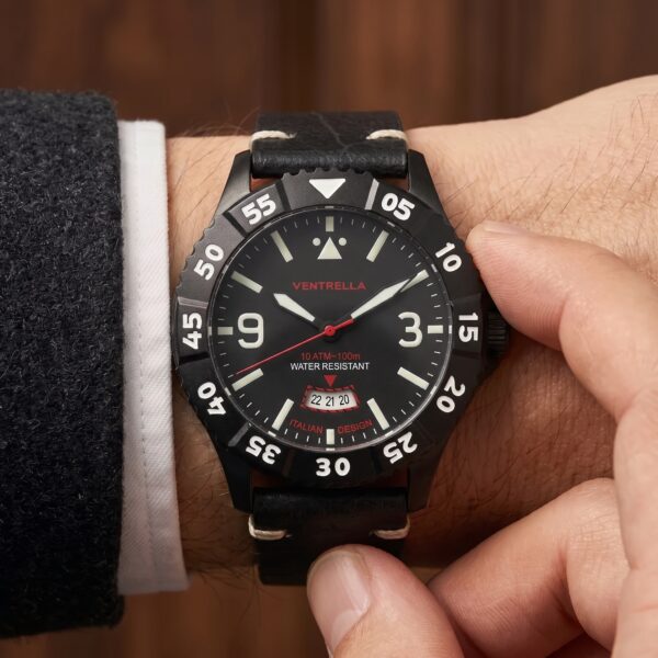 Orologio sportivo mod. Incursore indossato
