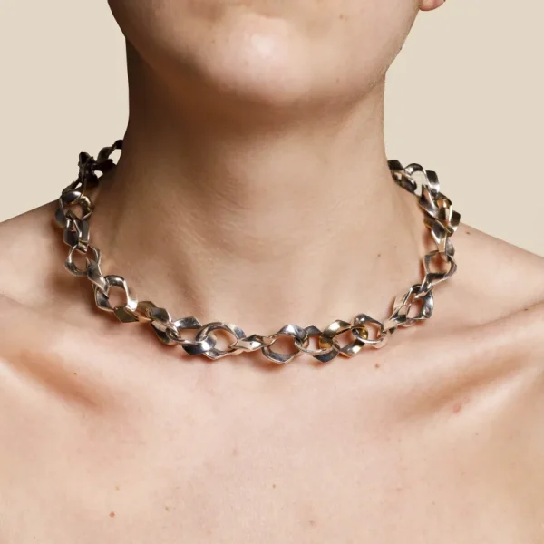 Collana Maglia Quadra indossato